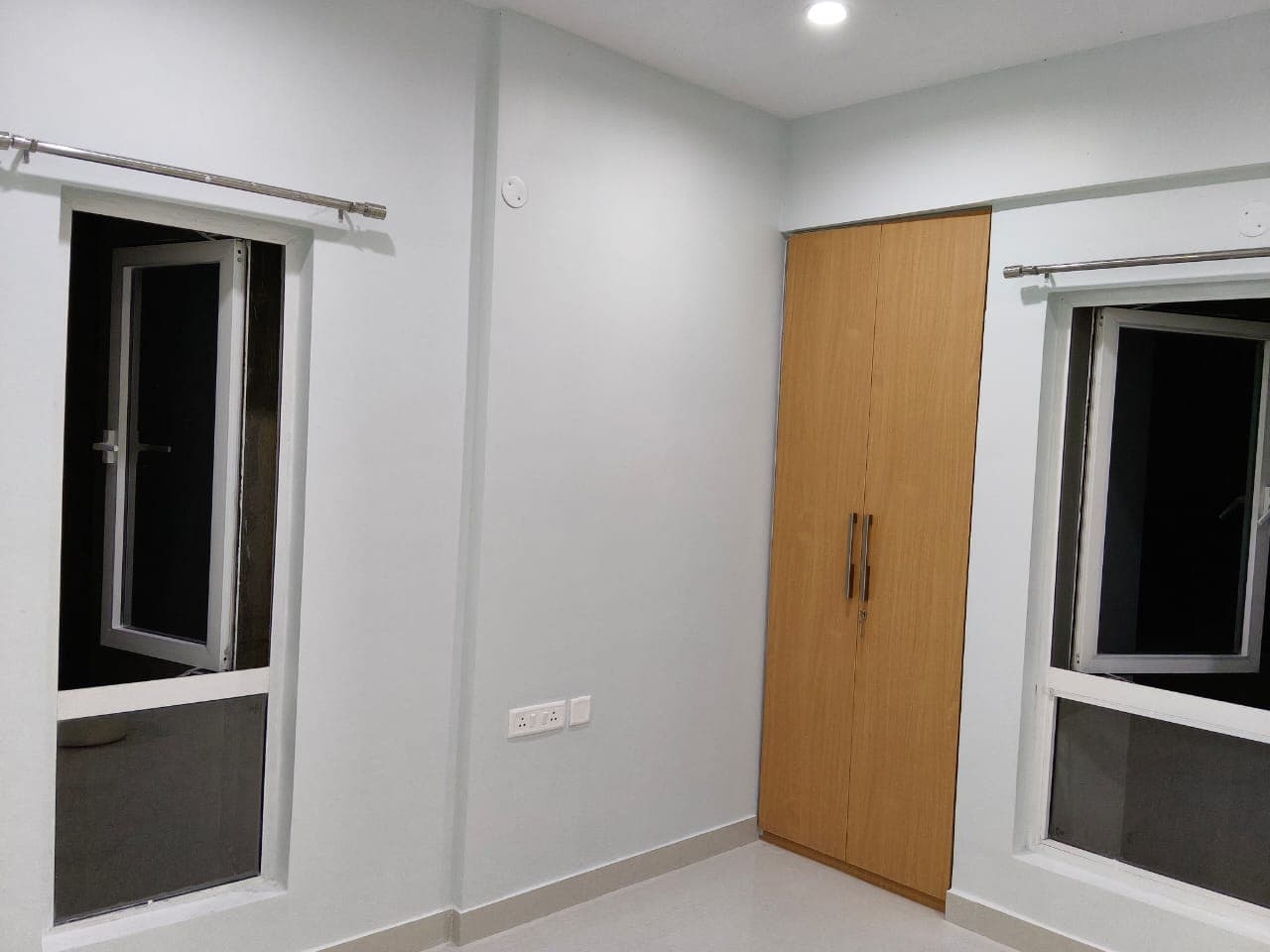 Rishi Pranaya — 3 BHK Semi-Furnished Apartment for Rent — Photo 3
