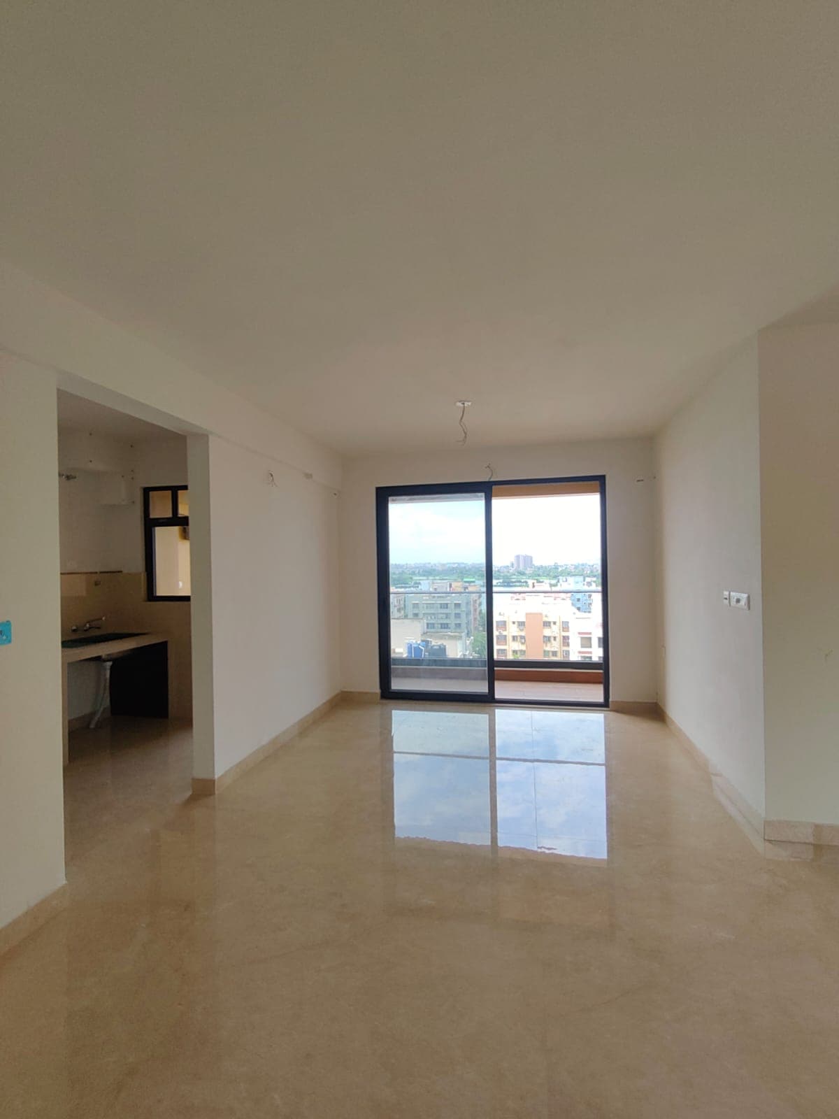 Ambuja Urvisha — 3 BHK 1560 Sq.ft Premium Condoville Resale — Photo 3