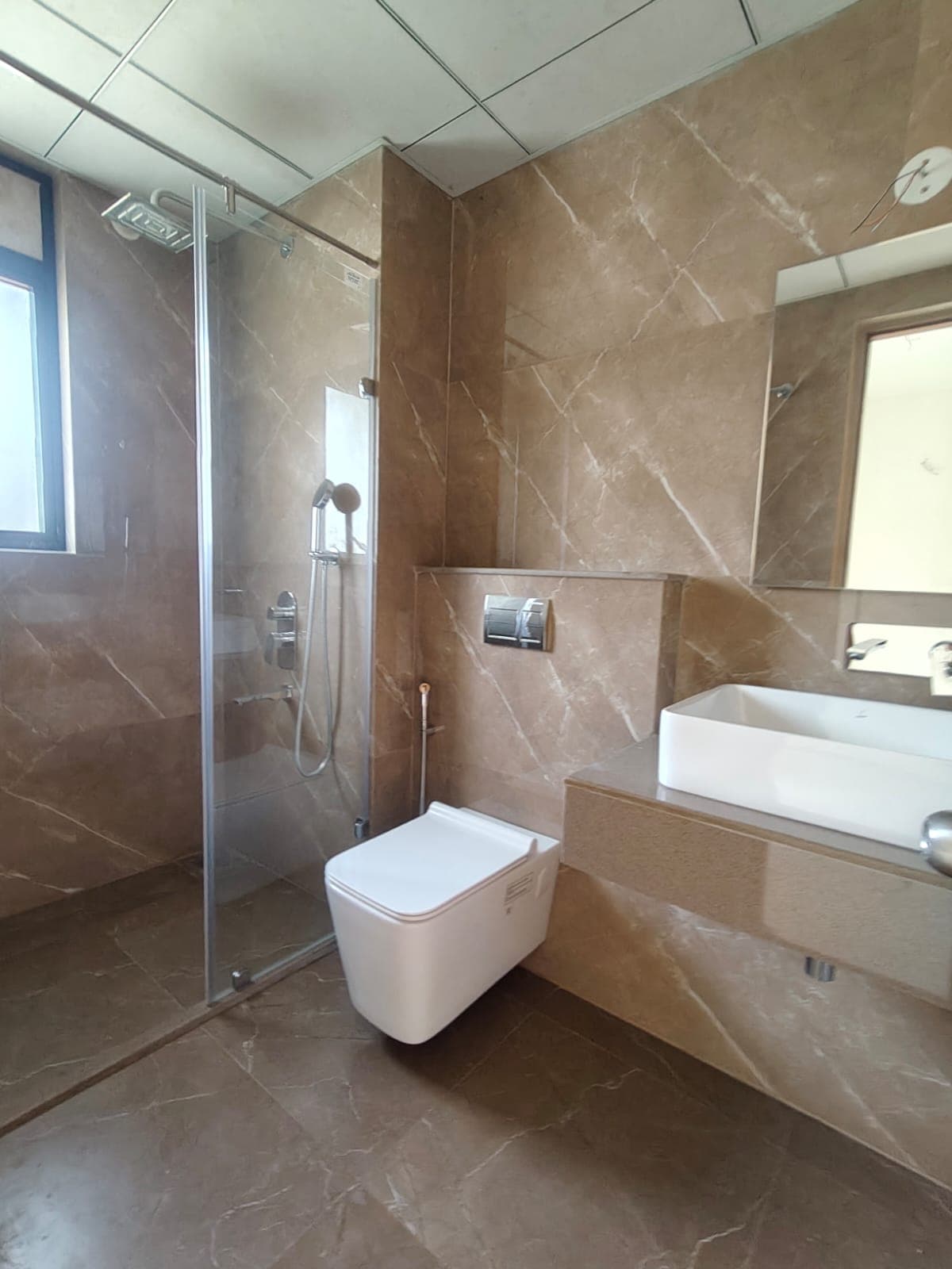 Ambuja Urvisha — 3 BHK 1560 Sq.ft Premium Condoville Resale — Photo 11
