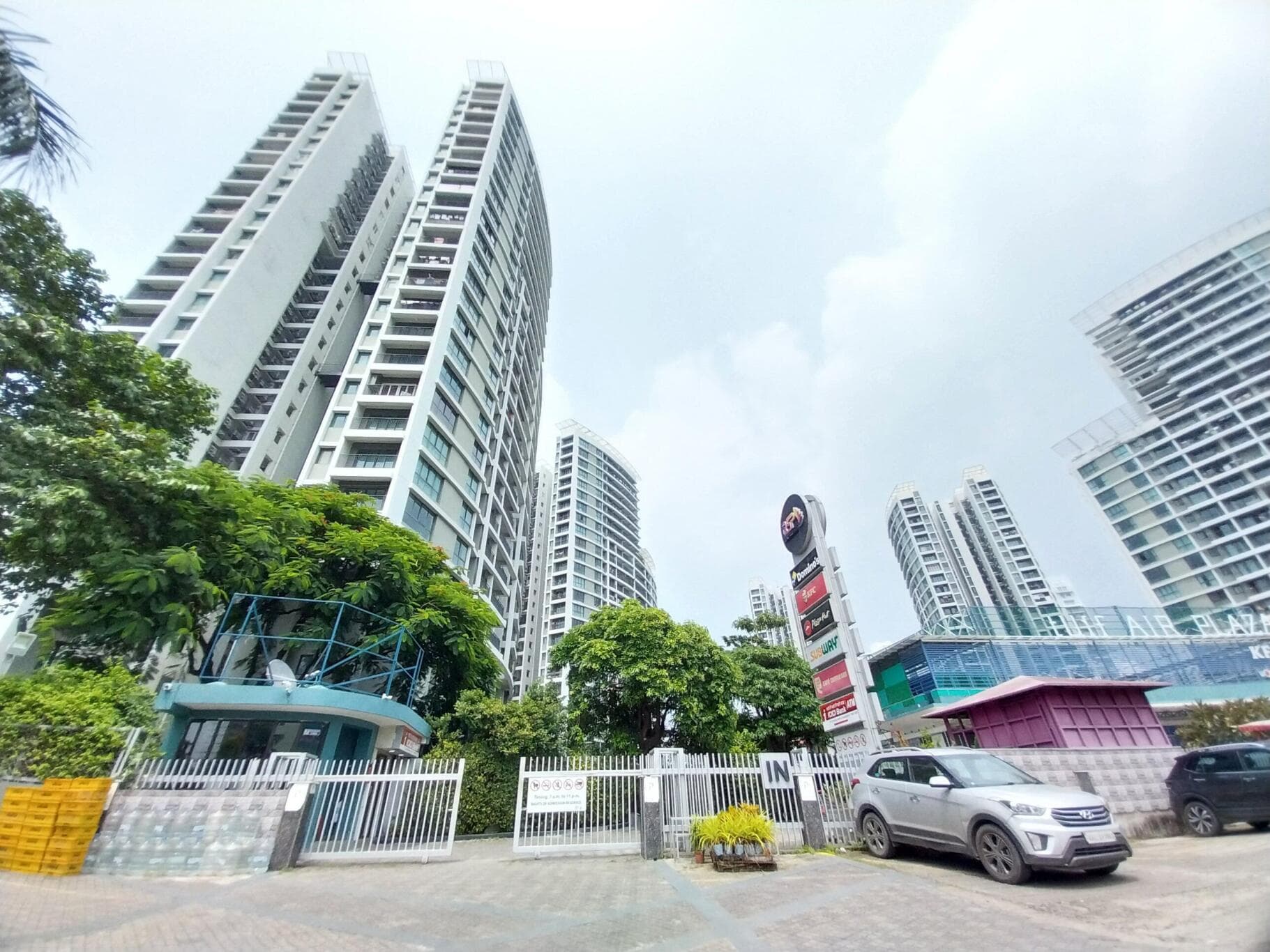 Shrachi Rosedale Garden — New Town