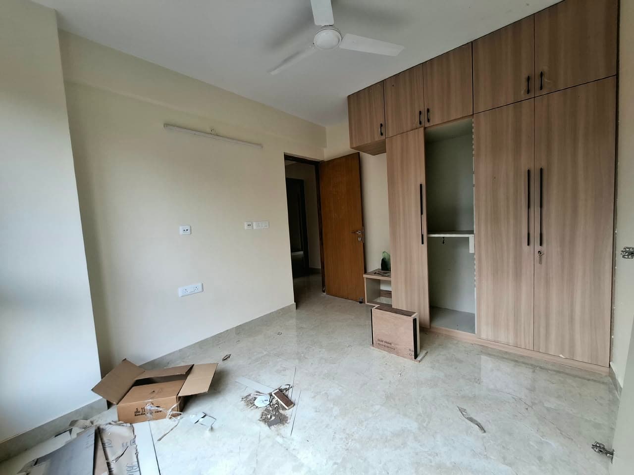 Ambuja Urvisha — 3 BHK 1559 Sq.ft Garden-Facing Flat for Rent — Photo 12