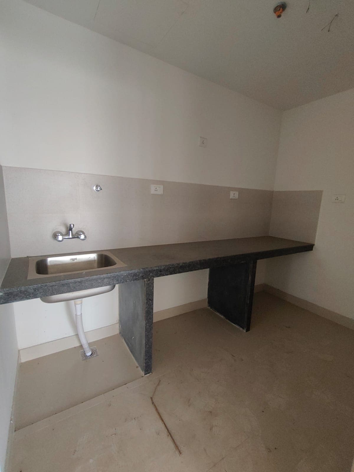 PS One10 — 2.5 BHK Unused Brand New Resale Apartment — Photo 7